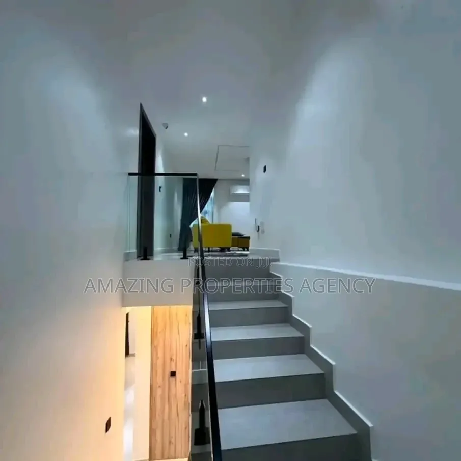 Furnished 4bdrm House in Adjiringanor, Ability for sale