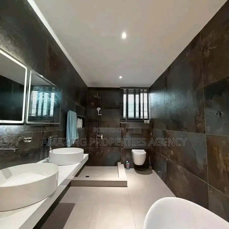 Furnished 4bdrm House in Adjiringanor, Ability for sale