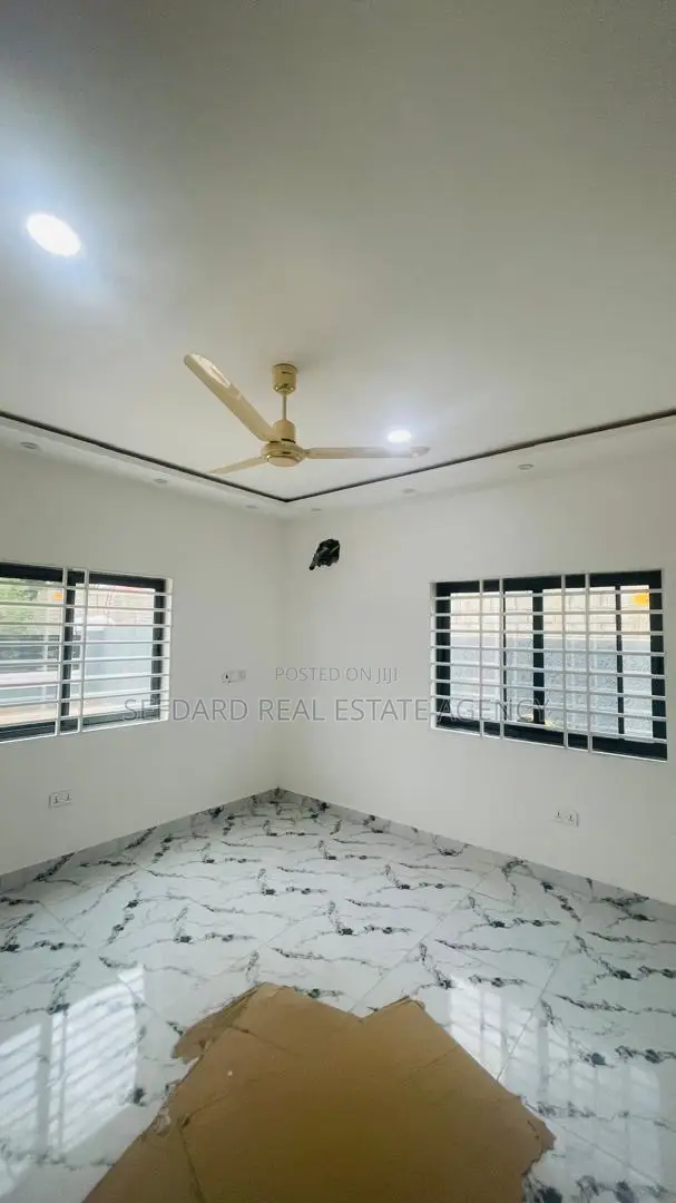3bdrm House in Sefdard Properties, Pokuase for sale