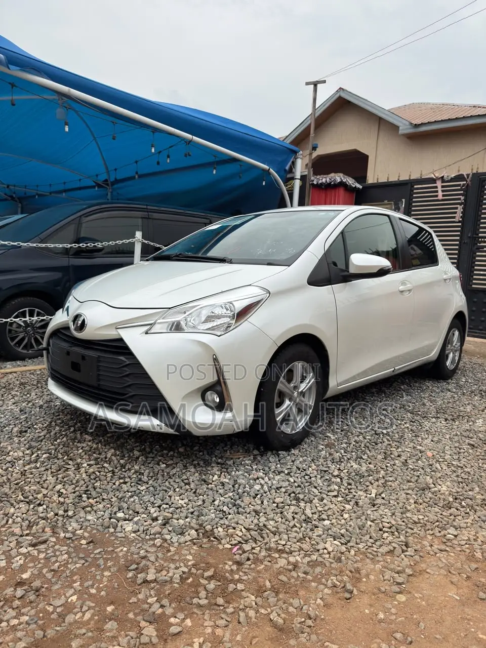 Toyota Vitz 2017 White