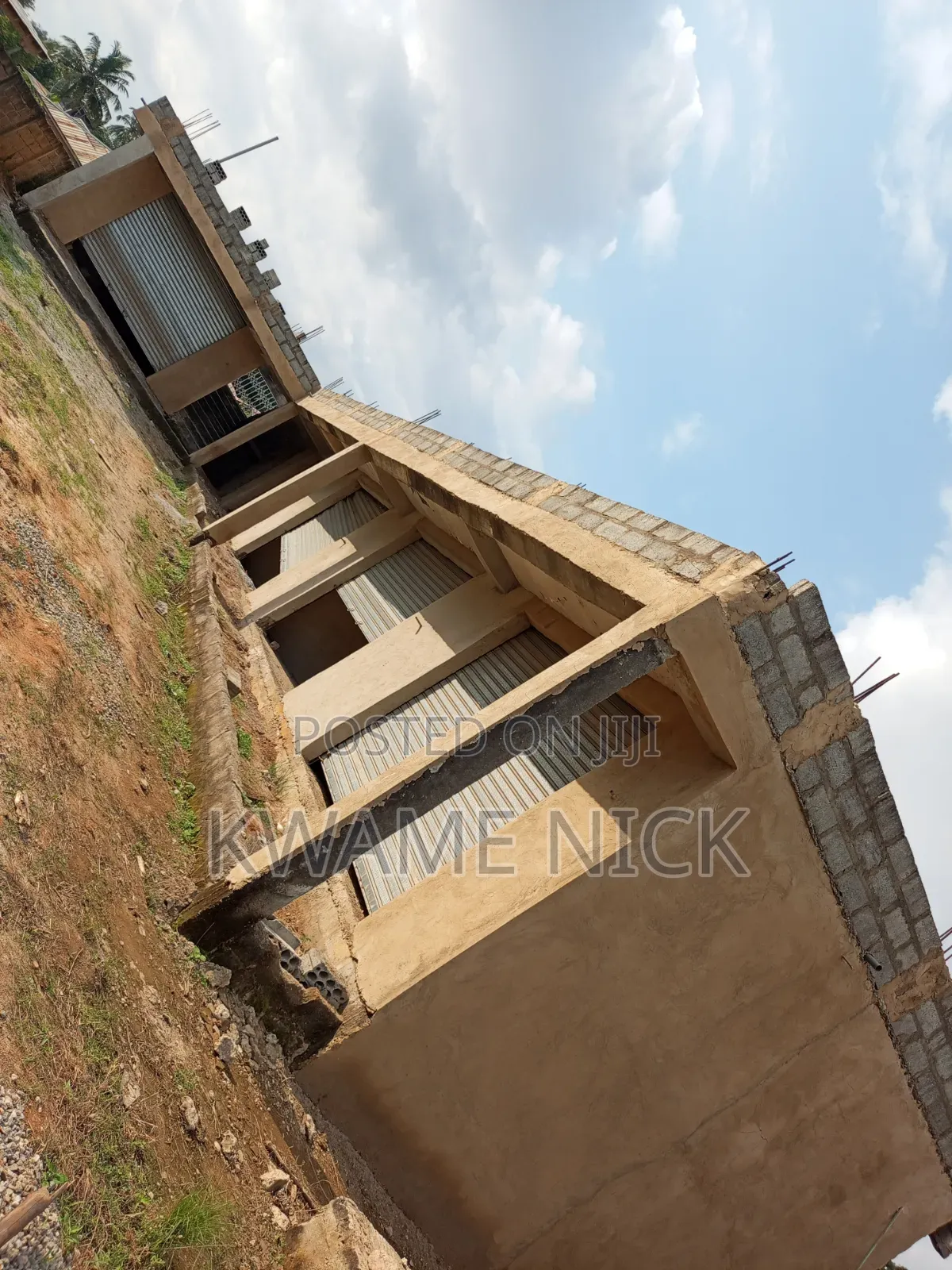 Stores 4 Rent at Adjen Kotoku Onions Market Just by the Road