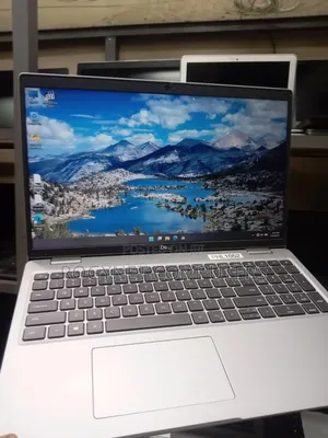 Laptop Dell Latitude 5520 16GB Intel Core i5 SSD 256GB