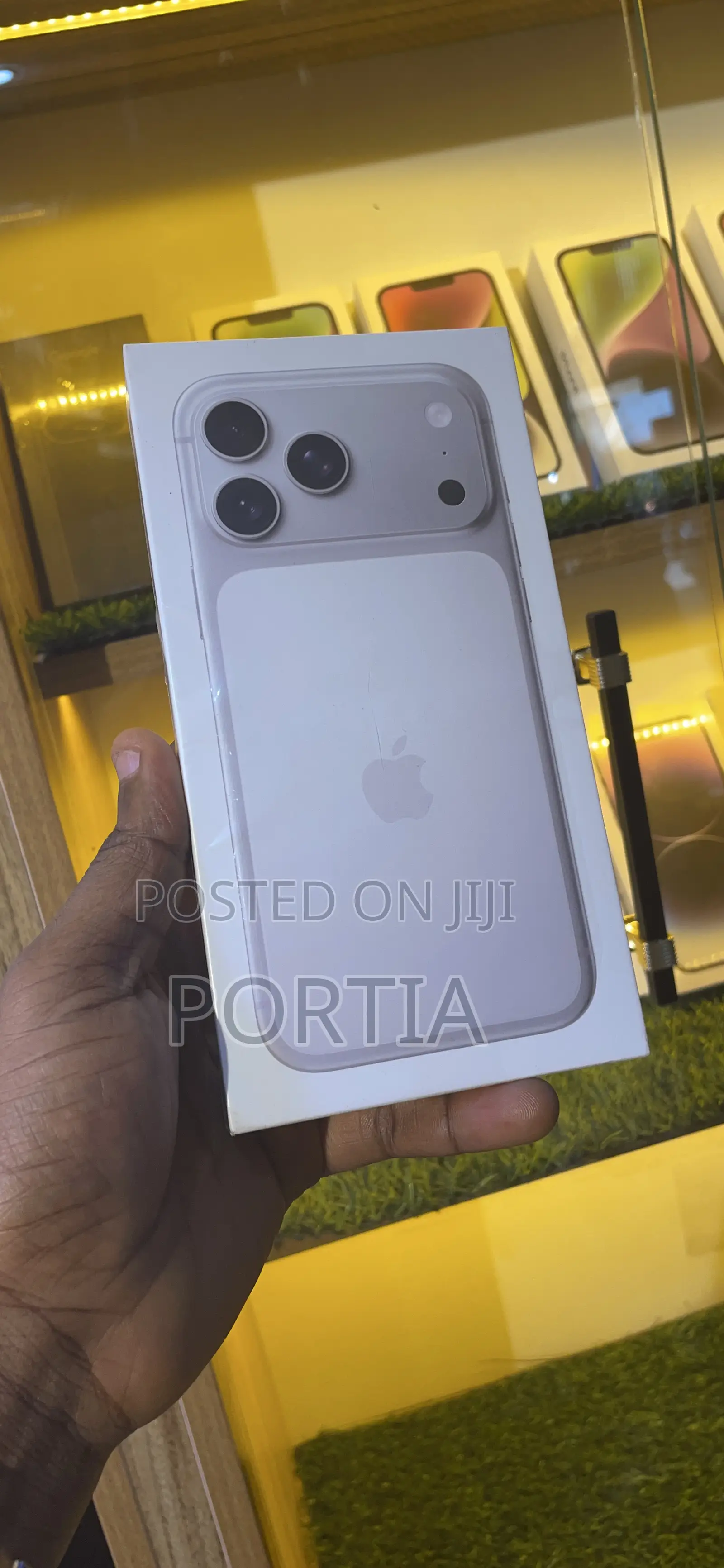 New Apple iPhone 17 Pro Max 256 GB White