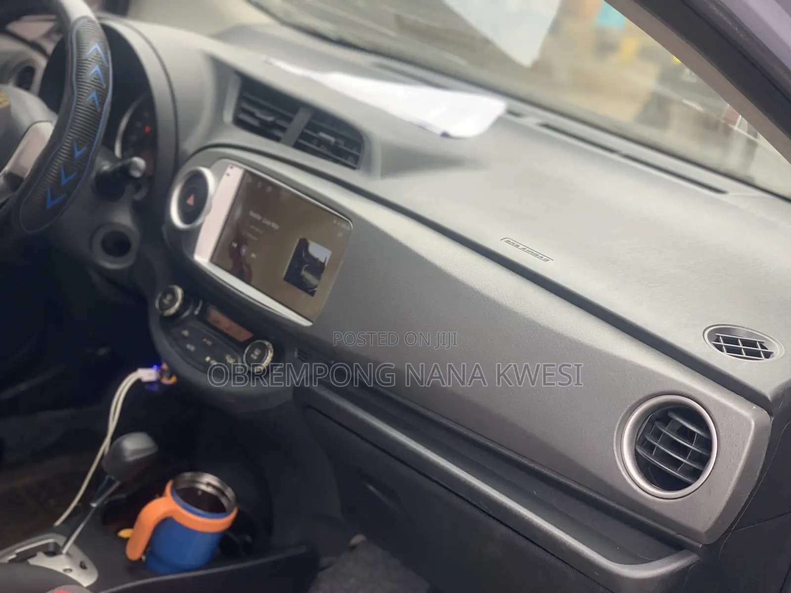 Toyota Vitz 2013 Silver