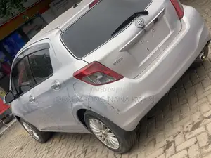 Toyota Vitz 2013 Silver