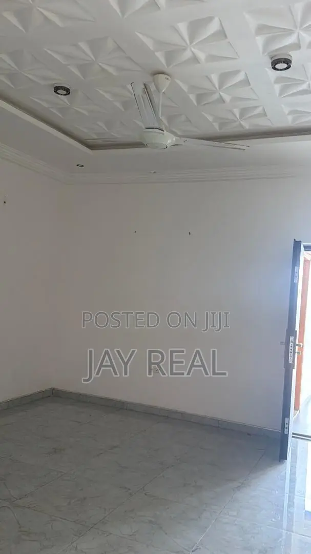 1bdrm Apartment in Jay Real Estate, Millenium City for rent