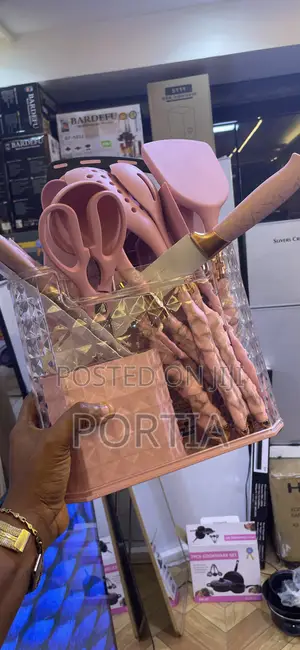 Brand New Kitchen Knife Set