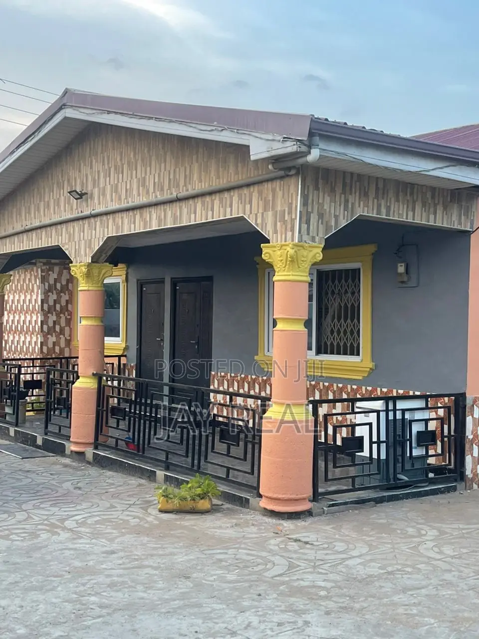 3bdrm Duplex in Jay Real Estate., Kasoa for rent
