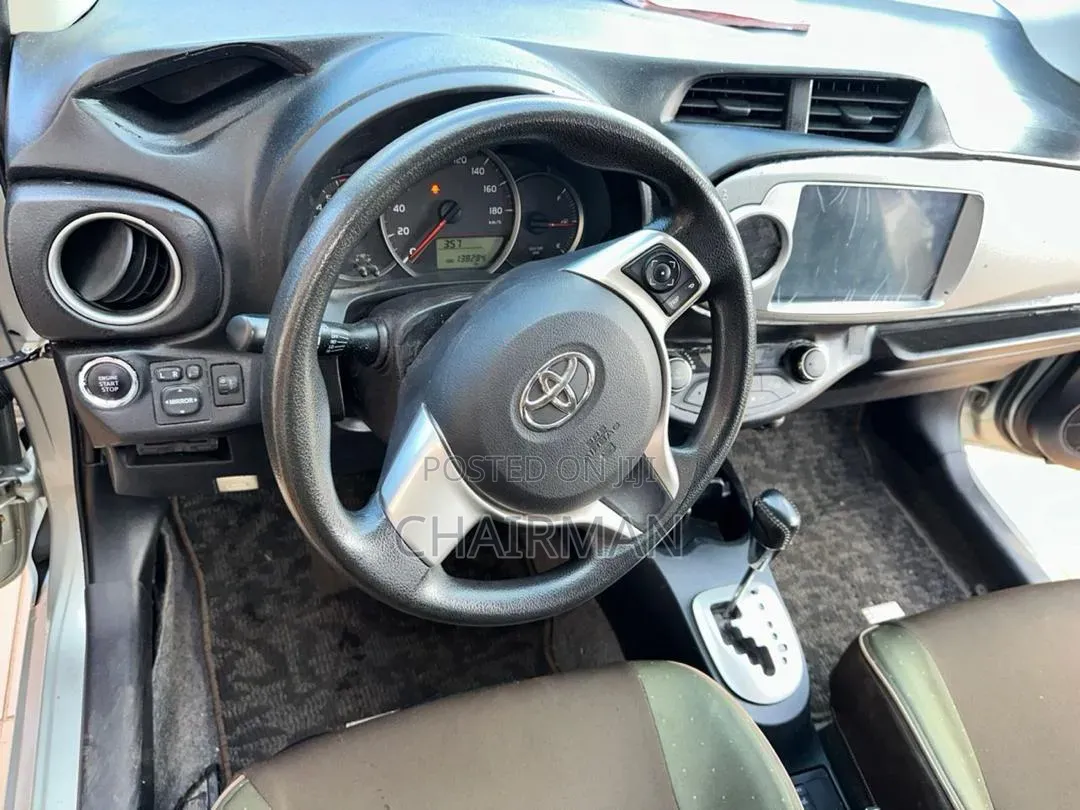 Toyota Vitz 2013 Gray