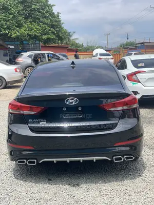 Hyundai Elantra 2018 Black