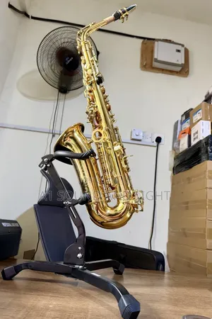 Yamaha YAS Alto Saxophone With Stand