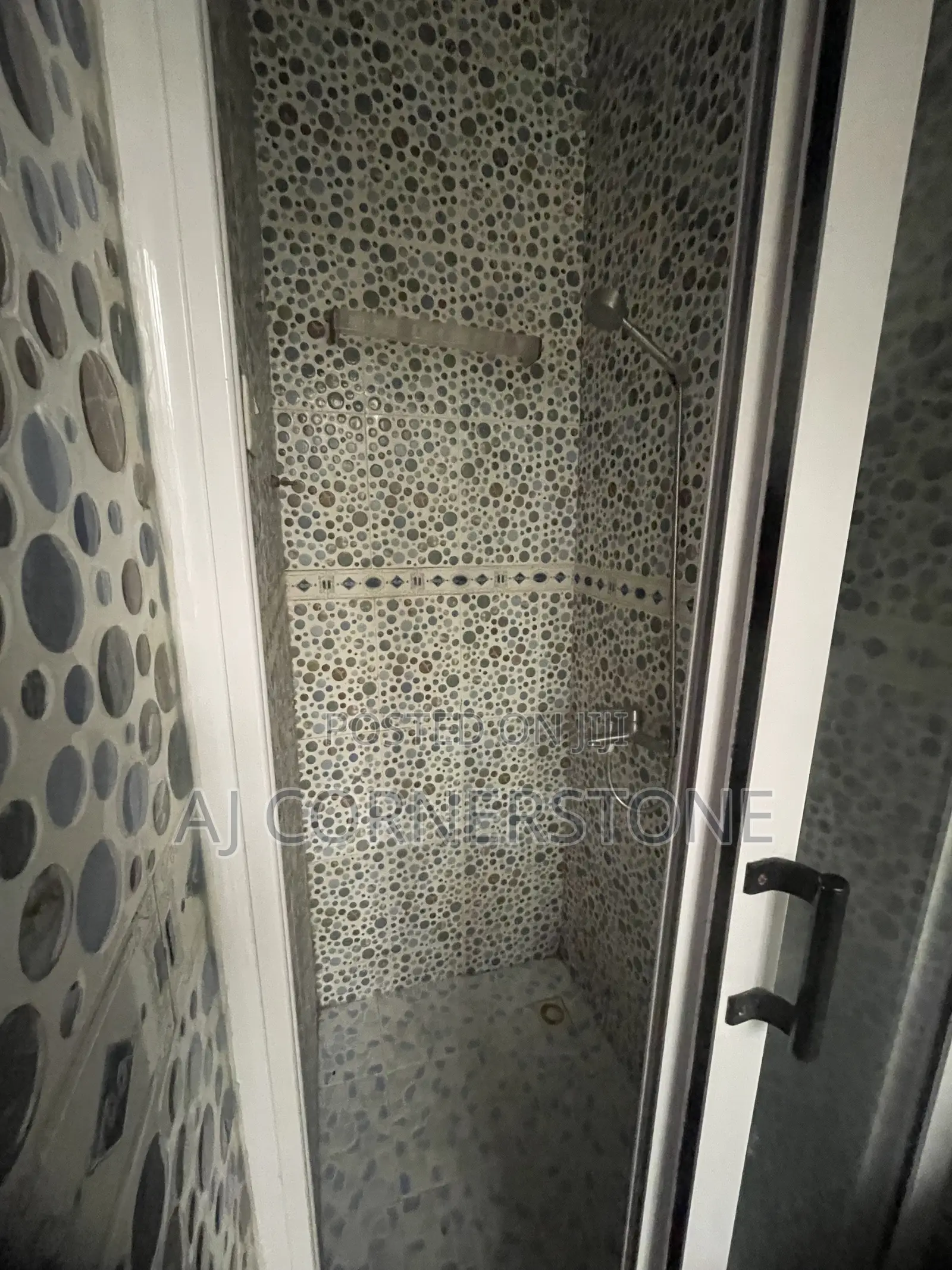 3bdrm Apartment in Amasaman for rent