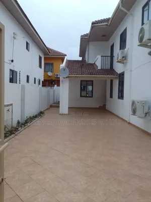 5bdrm House in Ebenard Properties, Lashibi for rent