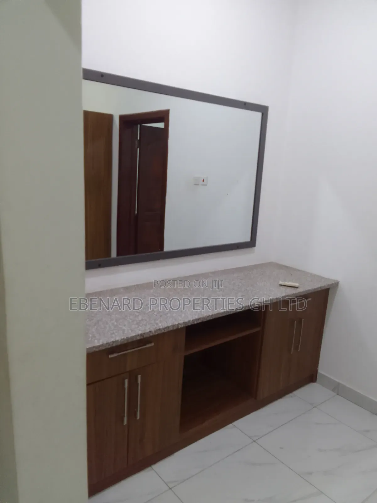 5bdrm House in Ebenard Properties, Lashibi for rent
