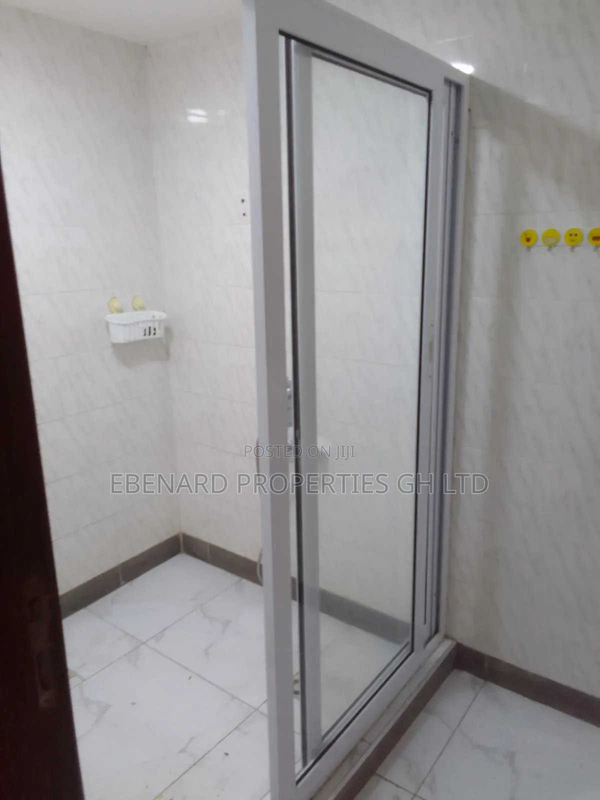 5bdrm House in Ebenard Properties, Lashibi for rent