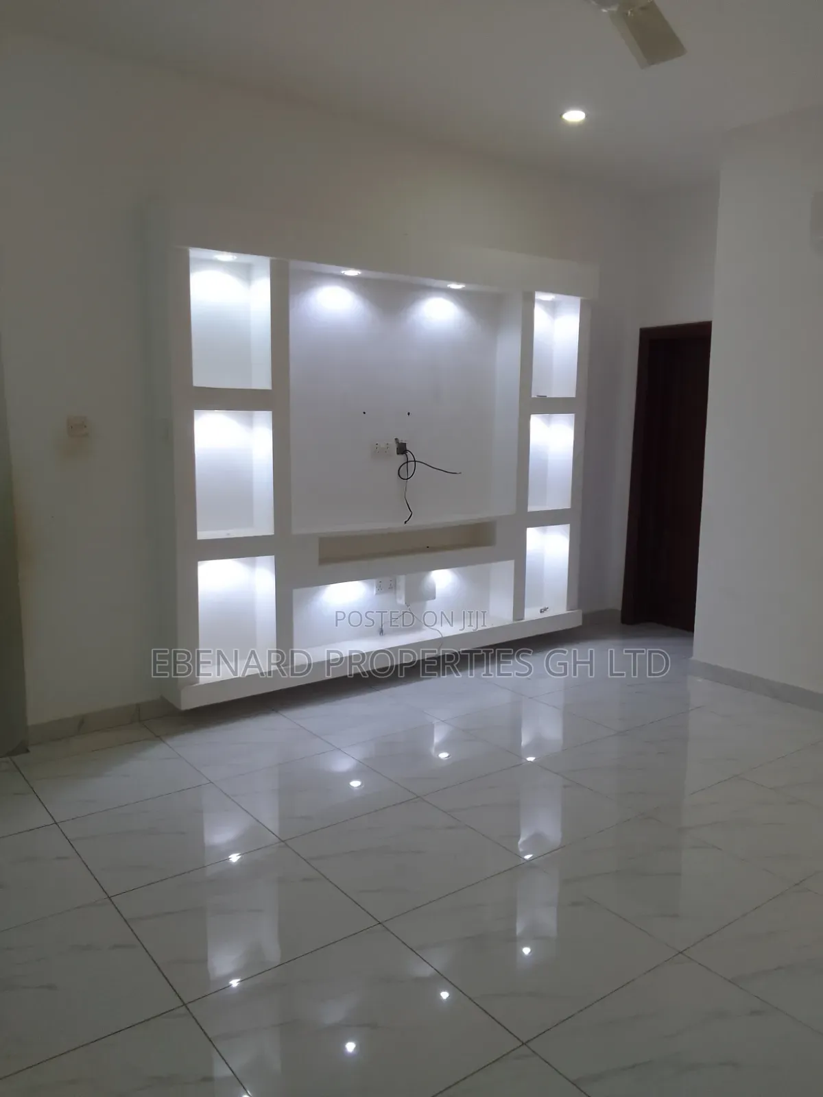 5bdrm House in Ebenard Properties, Lashibi for rent