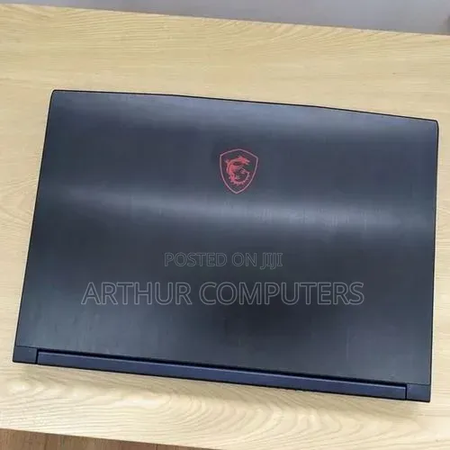 Laptop MSI GF63 16GB Intel Core i5 HDD+SSD 1.5T