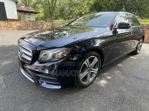 Mercedes-Benz E300 2019 Black