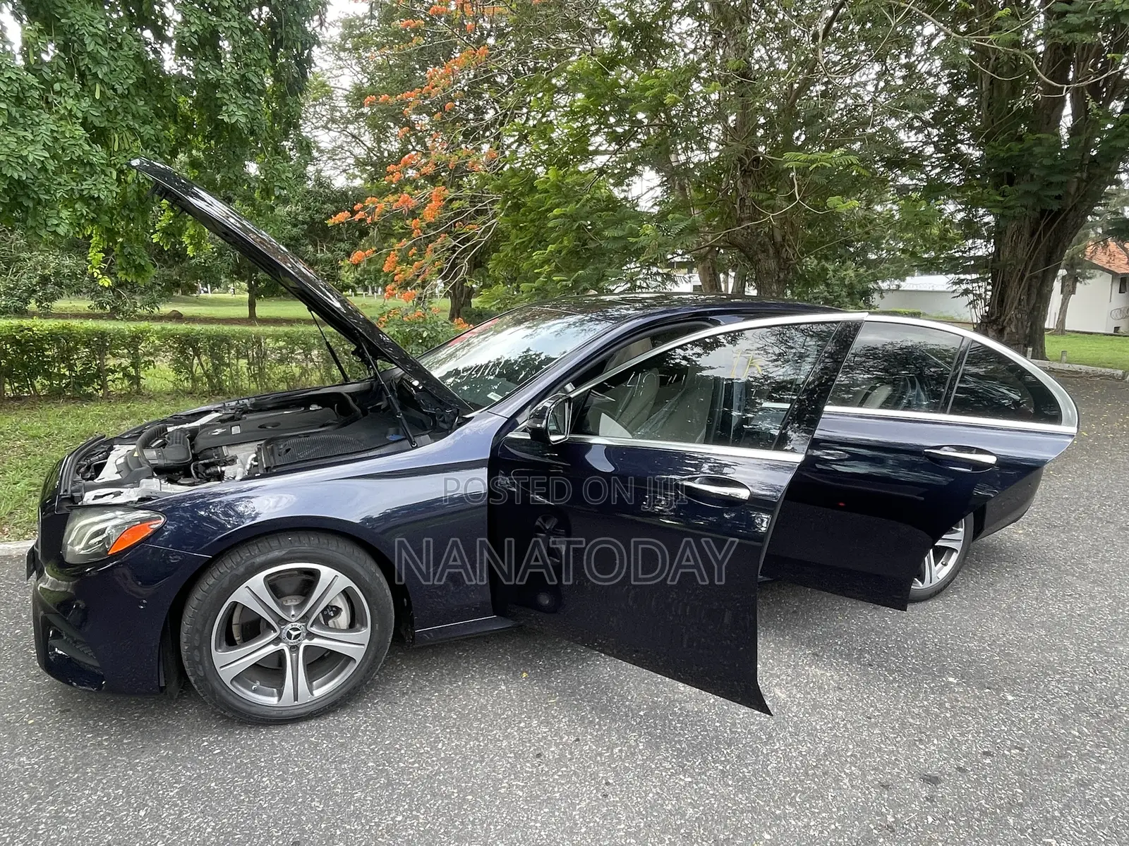 Mercedes-Benz E300 2019 Black
