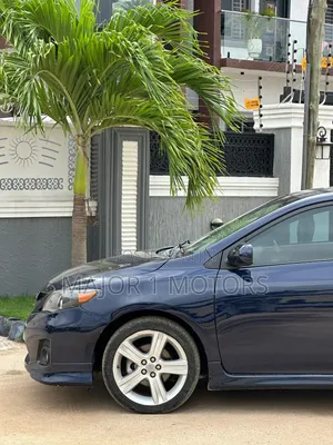 Toyota Corolla S 4dr Sedan (1.8L 4cyl 4A) 2013 Blue