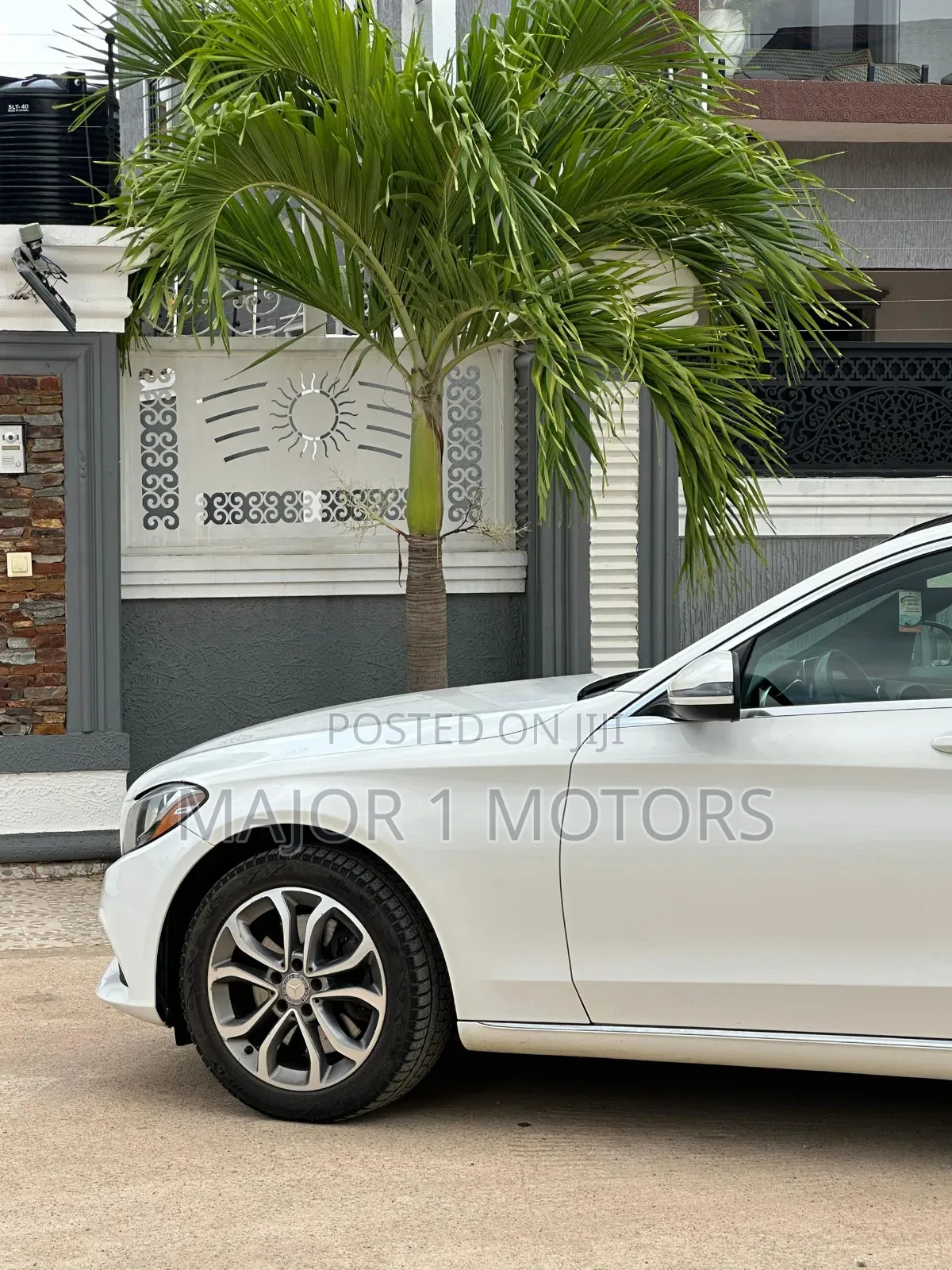 Mercedes-Benz C300 Luxury 4matic Sedan AWD (2.0L 4cyl 7A) 2017 White