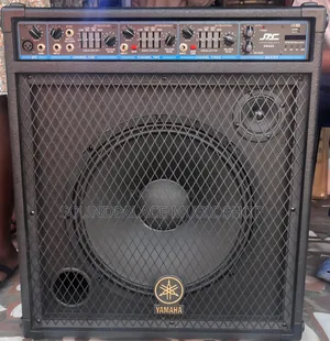 Yamaha KB400 Keyboard Combo Amplifier