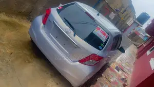 Toyota Vitz 2013 Silver