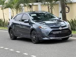 Toyota Corolla SE 4dr Sedan (1.8L 4cyl CVT) 2017 Gray