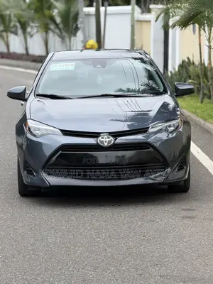 Toyota Corolla SE 4dr Sedan (1.8L 4cyl CVT) 2017 Gray