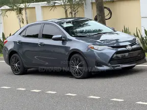 Toyota Corolla SE 4dr Sedan (1.8L 4cyl CVT) 2017 Gray