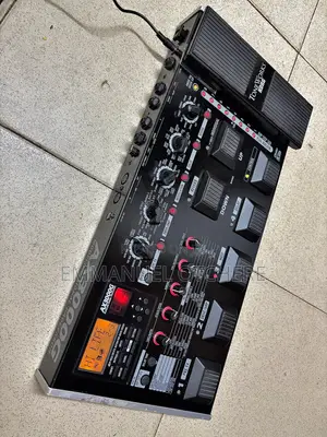 Korg AX3000G Guitar Multi-Effects Processor – Excellent Condition