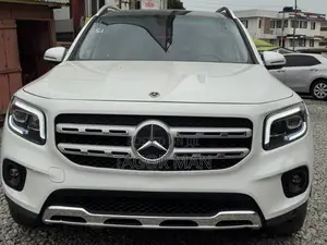 Mercedes-Benz GLB-Class 2023 White
