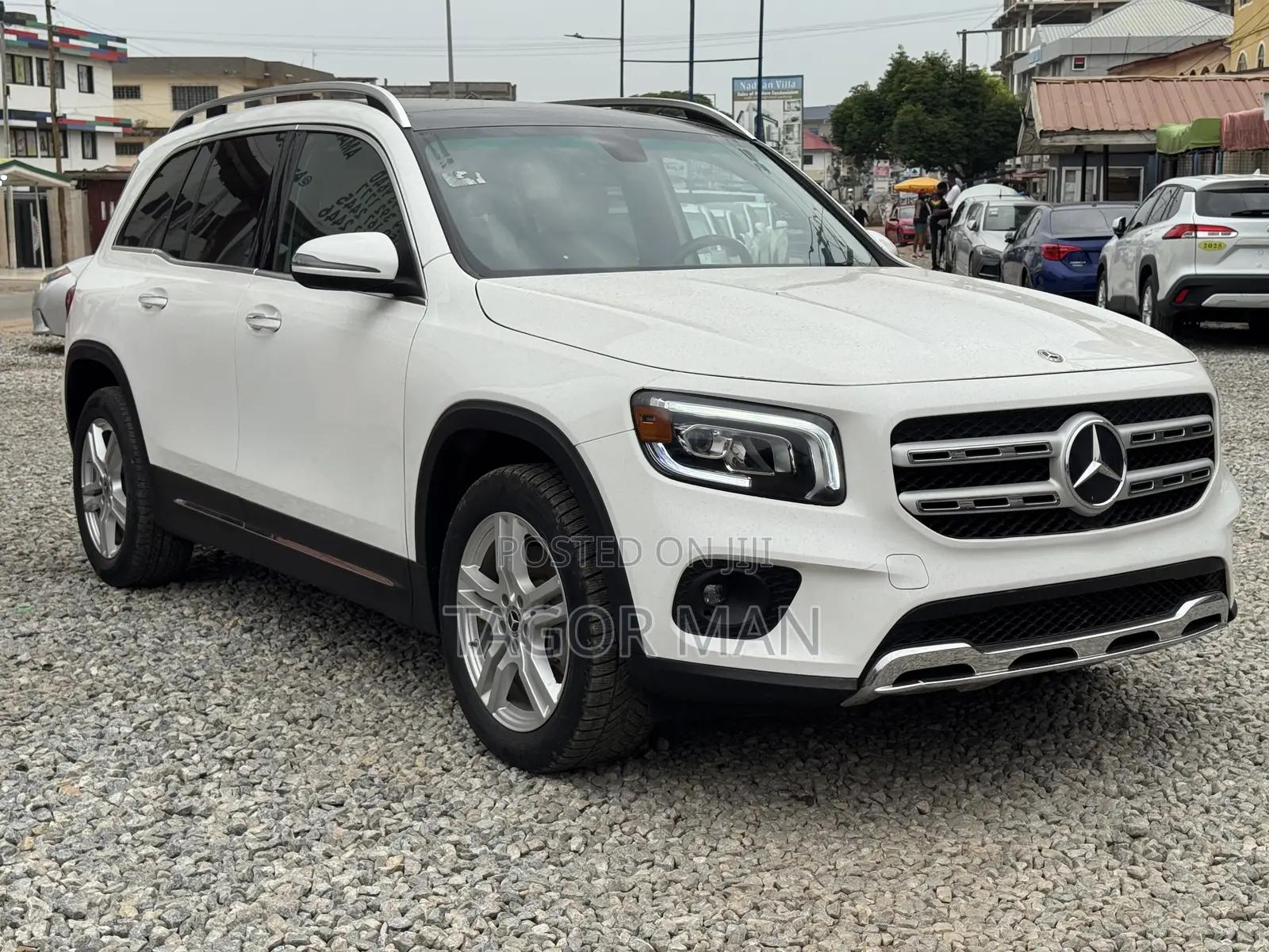 Mercedes-Benz GLB-Class 2023 White