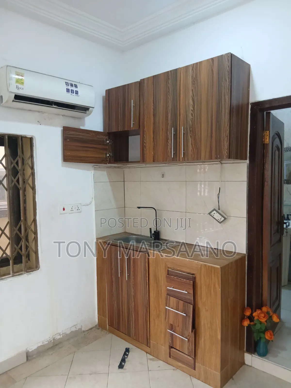 1bdrm Apartment in Westlegon, Police Station for rent