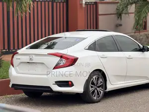 Honda Civic 2019 White
