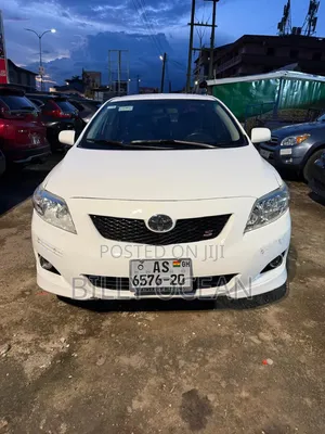 Toyota Corolla 2010 White