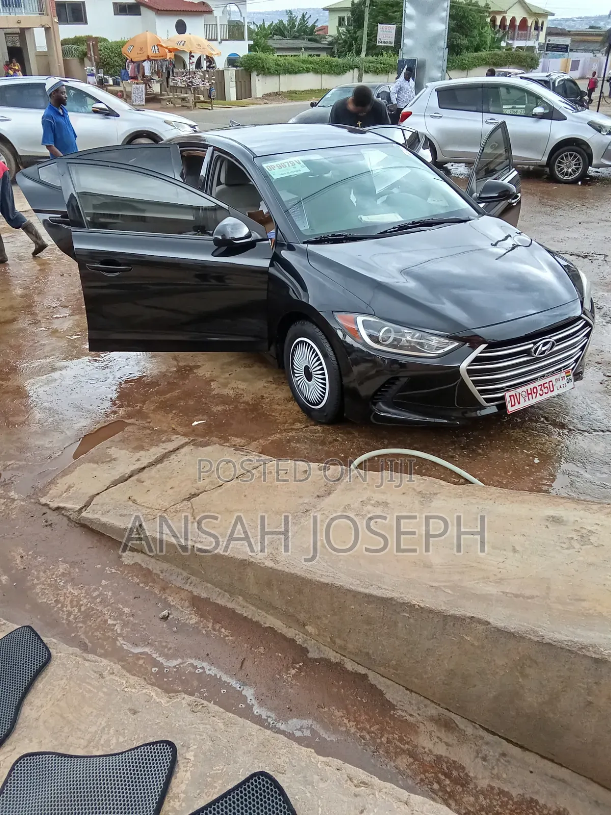 Hyundai Elantra SE Sedan FWD (2.0L 4cyl 6M) 2017 Black