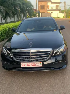 Mercedes-Benz E300 2018 Black