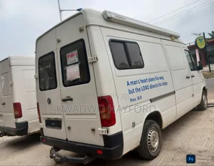 Volkswagen Transporter 2011 White