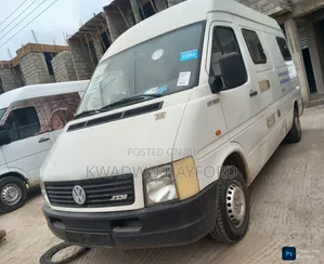 Volkswagen Transporter 2011 White