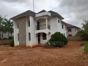 7bdrm Bungalow in Oyarifa Mall Area for sale