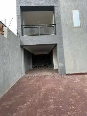 4bdrm House in East Legon, American House for sale