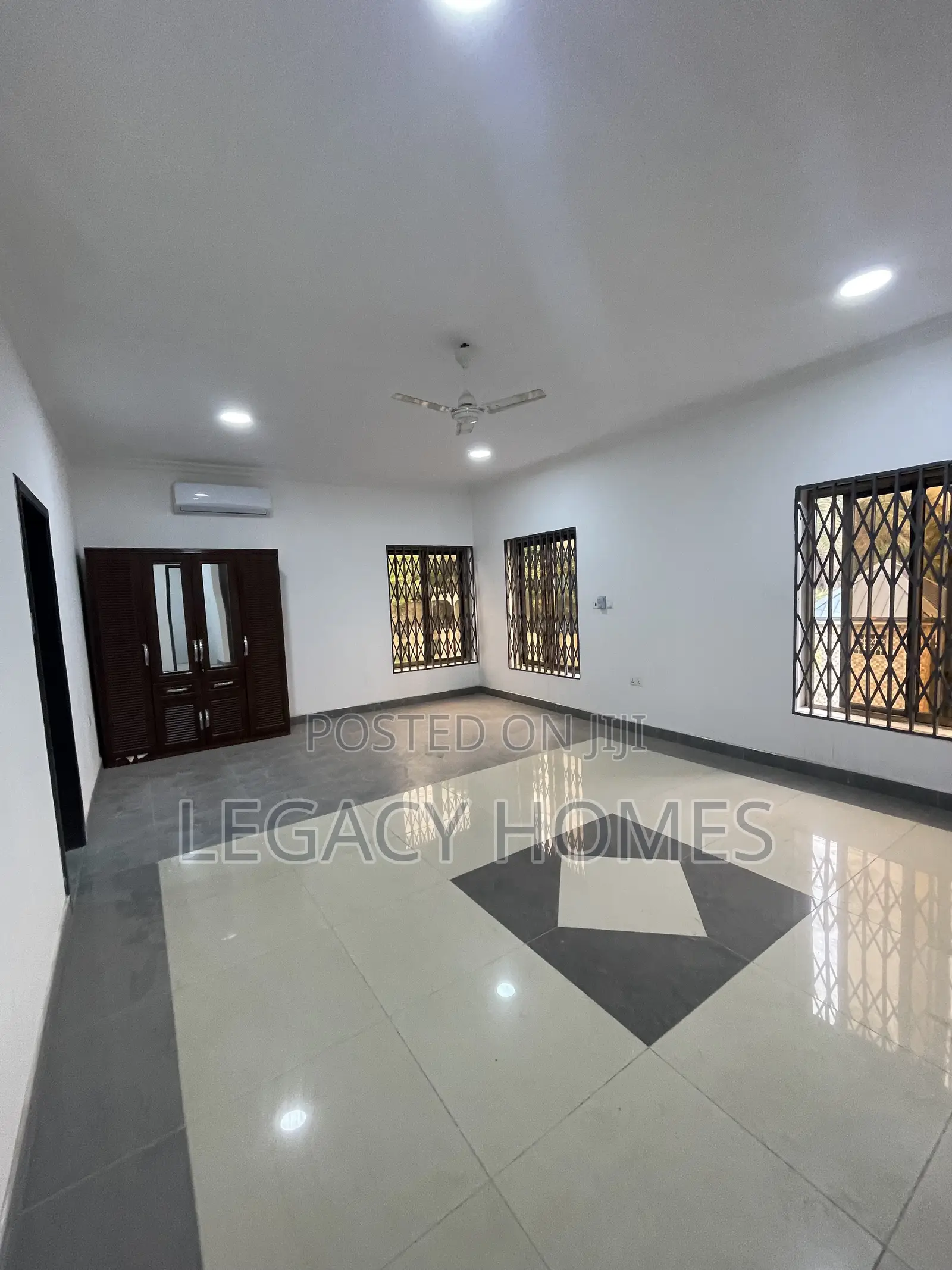 4bdrm House in East Legon, American House for sale