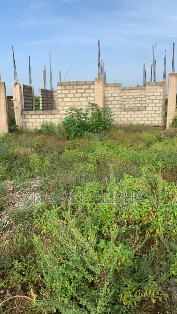 3bdrm House in Nurses Quarters, Amasaman for sale