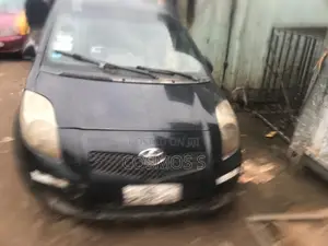 Toyota Yaris 2014 Black