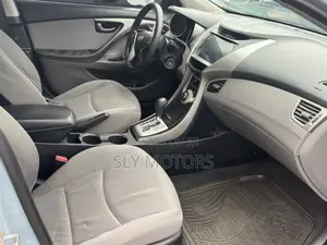 Hyundai Elantra GLS Sedan FWD (1.8L 4cyl 6M) 2013 Blue