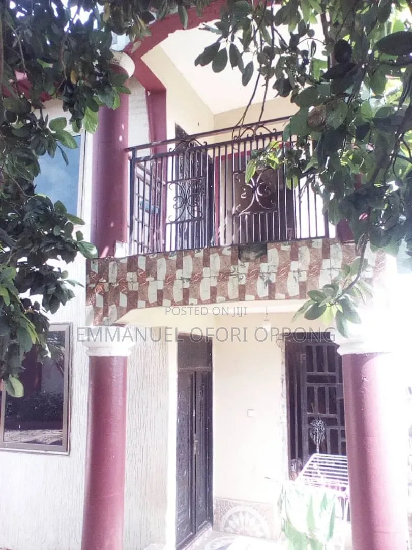 5bdrm House in Kumasi Metropolitan for sale