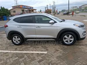 Hyundai Tucson 2018 Silver