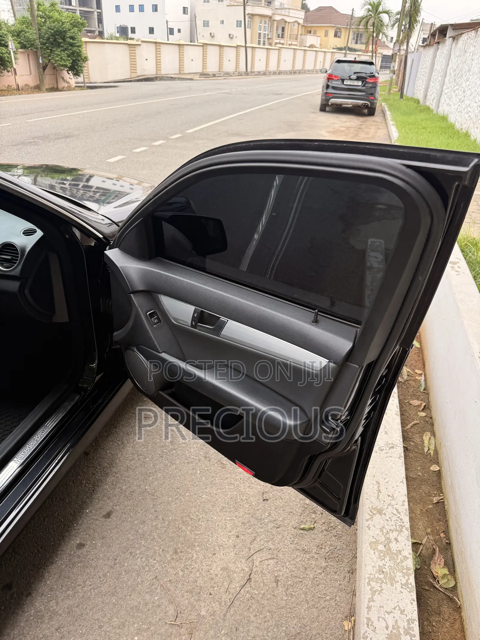 Mercedes-Benz C300 Luxury 4Matic Sedan AWD (3.5L 6cyl 7A) 2013 Black