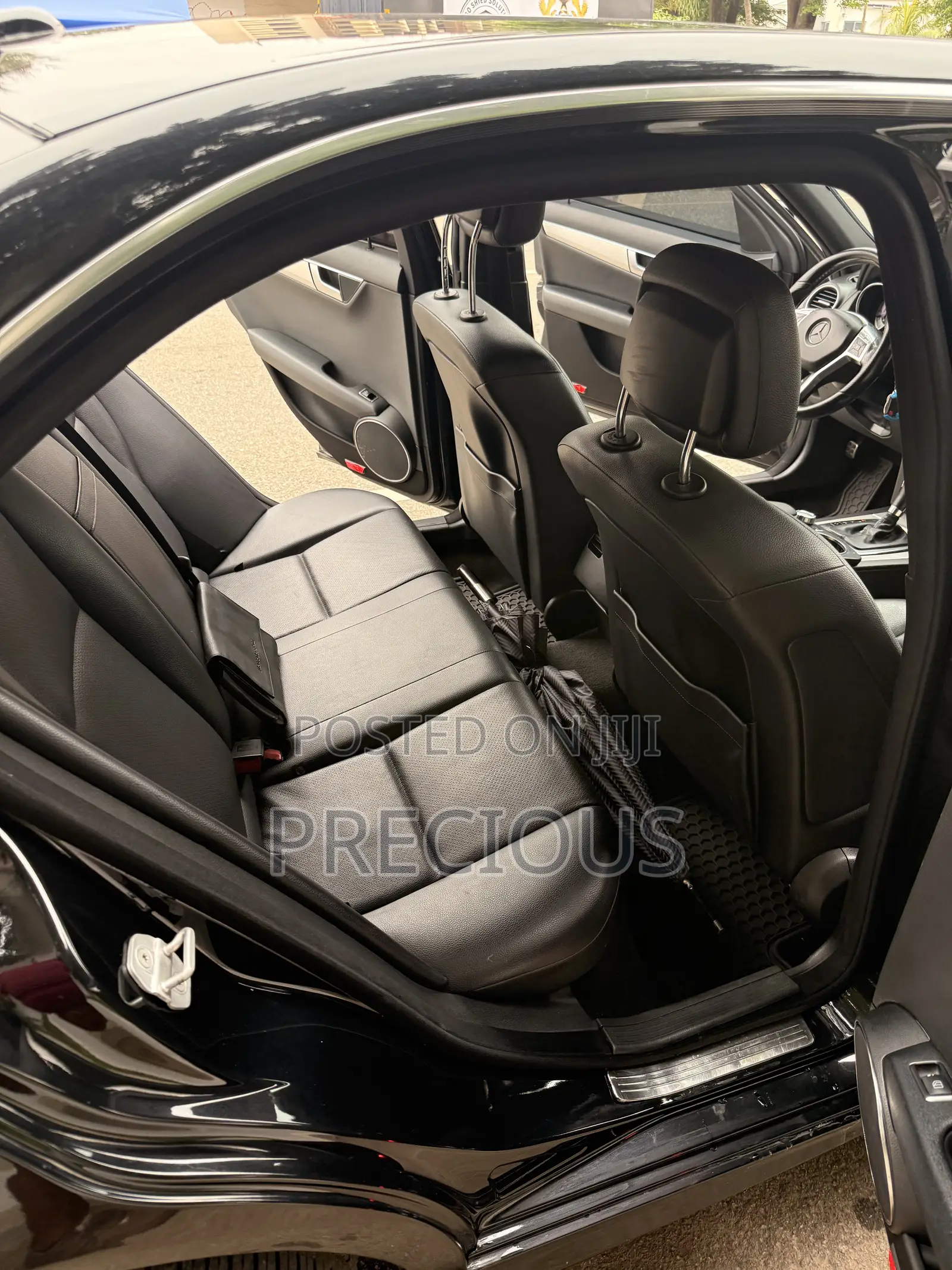 Mercedes-Benz C300 Luxury 4Matic Sedan AWD (3.5L 6cyl 7A) 2013 Black